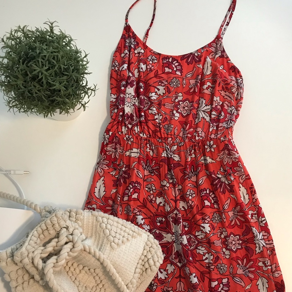 Old Navy Floral sundress Size Small